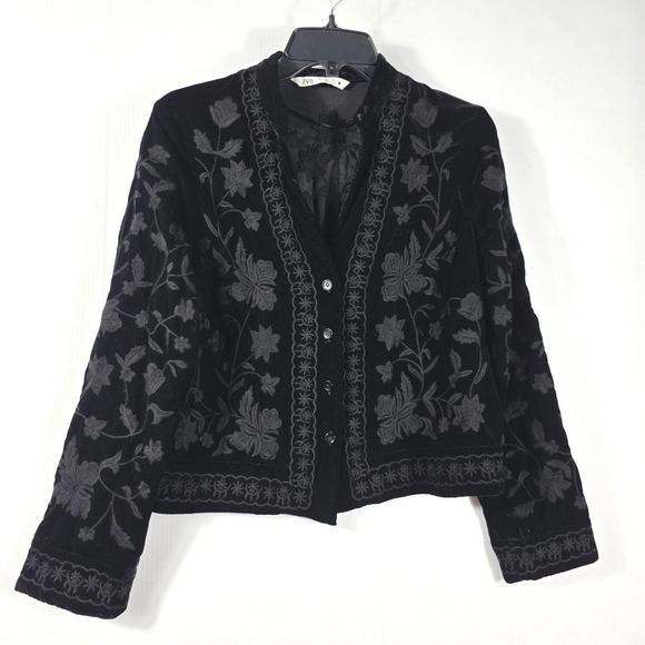 Zara Jackets & Blazers - Zara Black Velvet Floral Embroidered Button Up Cropped Jacket Womens Size S